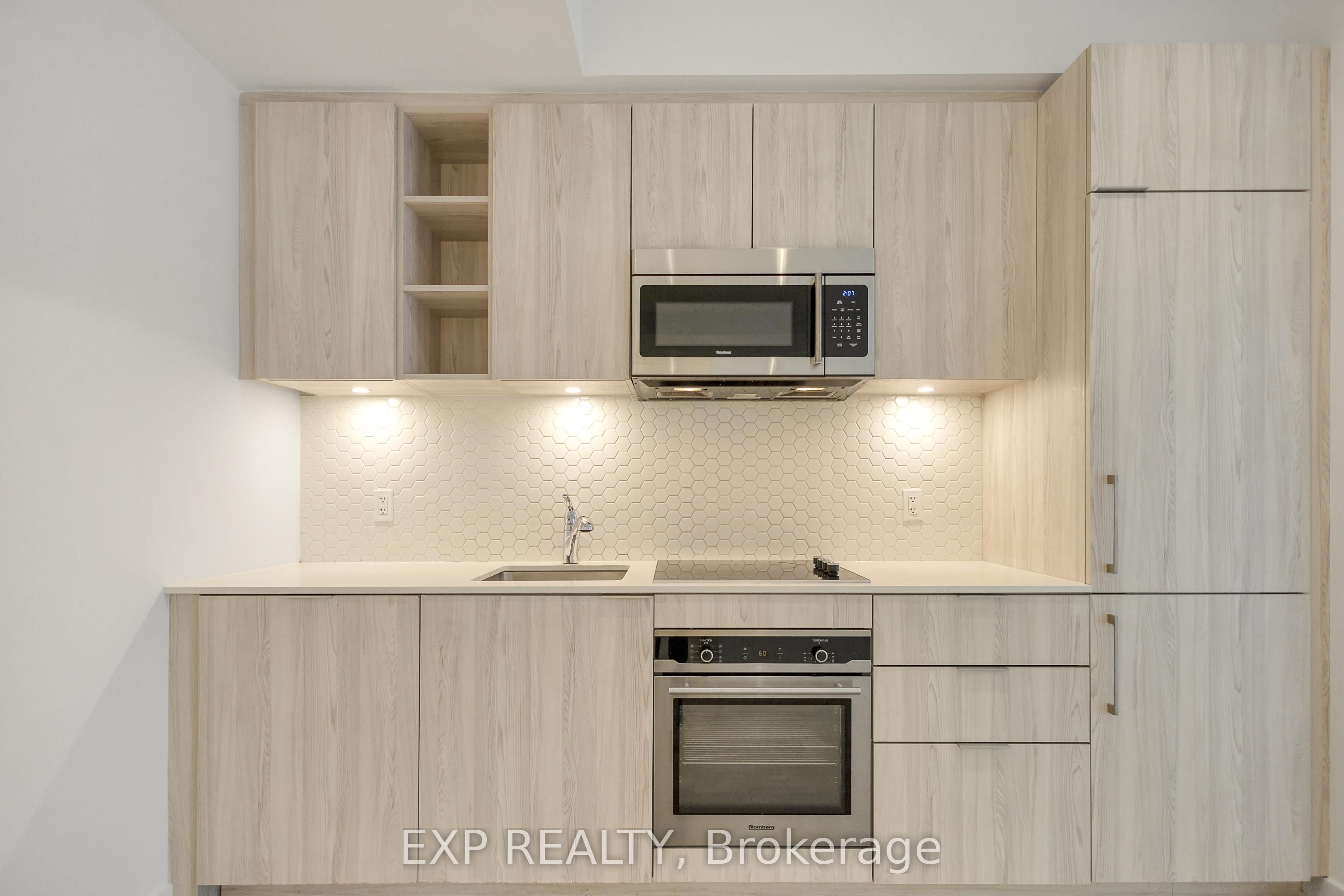 Residential in Toronto C01 4