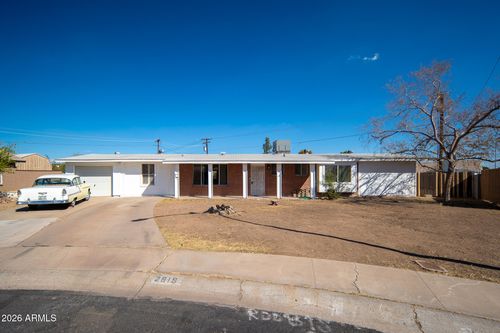 2919 W Mandalay Ln, Phoenix, AZ, 85053-4824 | Card Image