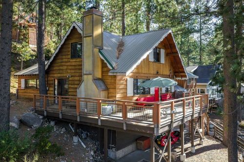 15214 Donner Pass Rd, Truckee, CA, 96161-3668 | Card Image