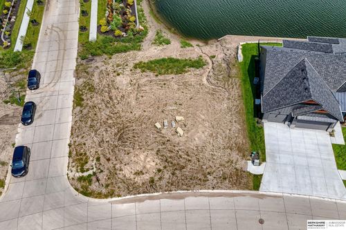 28586 Jessie Cir, Valley, NE, 68064-1678 | Card Image