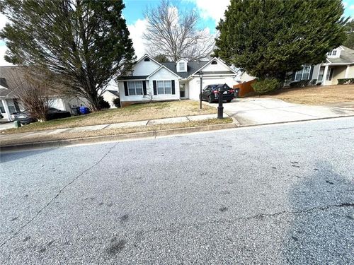 652 Windy Way, Stockbridge, GA, 30281-7618 | Card Image