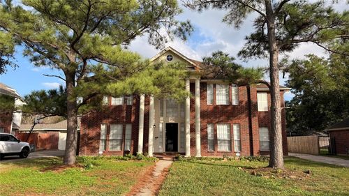 10310 Hedge Way Dr, Houston, TX, 77065-4135 | Card Image