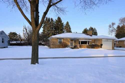 934 Illinois St, RACINE, WI, 53405-2224 | Card Image