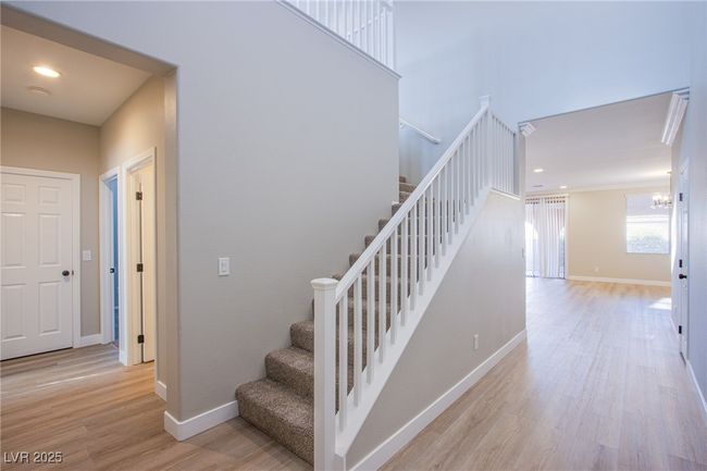 8026 Sunset Creek St, House other with 3 bedrooms, 3 bathrooms and null parking in Las Vegas NV | Image 14