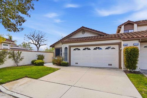 704 Wind Willow Way, Simi Valley, CA, 93065-6670 | Card Image