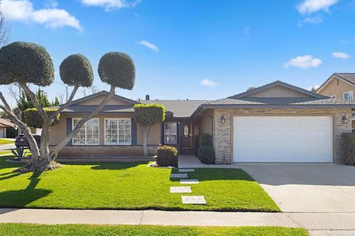 4358 E Holtwood Avenue, Anaheim, CA, 92807 | Card Image