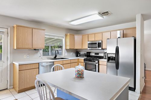 615 Runners Ridge, Pflugerville, TX, 78660 | Card Image