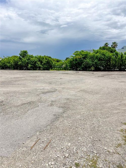 1401 Nw 108th Ave, Sweetwater, FL, 33172-2021 | Card Image