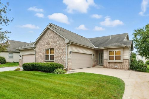 2135 Seminole Street, Grafton, WI, 53024 | Card Image