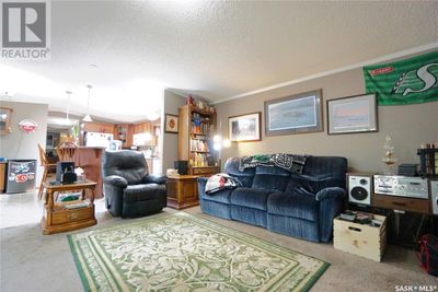 402 4 Th Ave, House other with 3 bedrooms, 2 bathrooms and null parking in Avonlea SK | Image 3