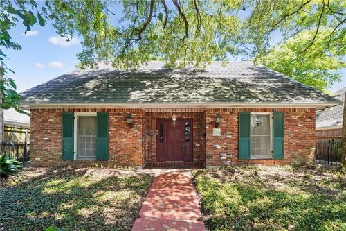 2363 Lark St, New Orleans, LA, 70122-4319 | Card Image