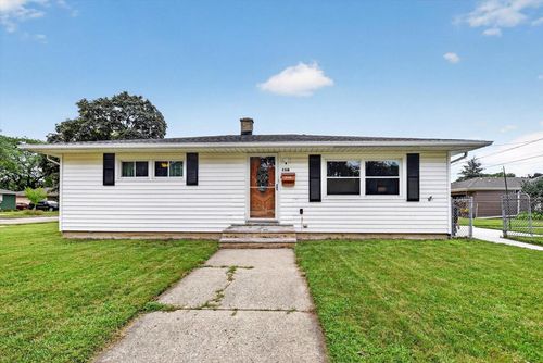 2318 32nd Street, Kenosha, WI, 53140 | Card Image