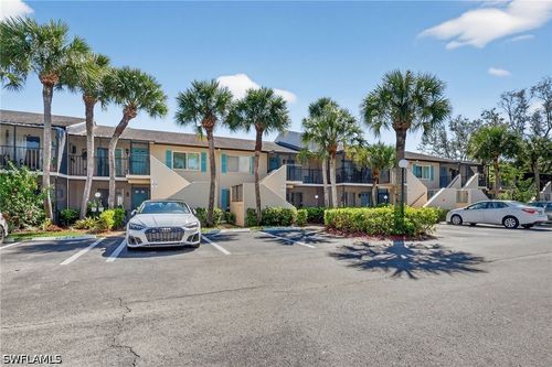 4210-4210 Looking Glass Ln, NAPLES, FL, 34112-5240 | Card Image