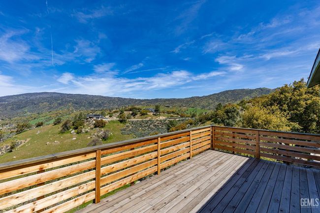 26501 Skyline Dr, House other with 3 bedrooms, 3 bathrooms and null parking in Tehachapi CA | Image 39