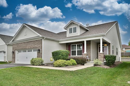 222 N Sunset Ln, Addison, IL, 60101-2338 | Card Image