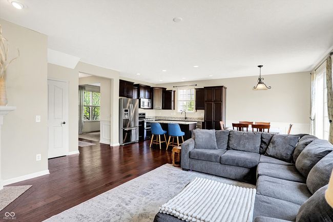 14499 Milton Rd, House other with 5 bedrooms, 4 bathrooms and null parking in Fishers IN | Image 4