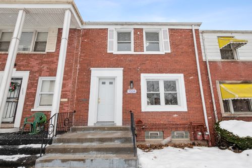 9534 S Euclid Ave, Chicago, IL, 60617-4724 | Card Image