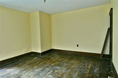 3251 Us Route 322, Williamsfield, OH, 44093-9721 | Card Image