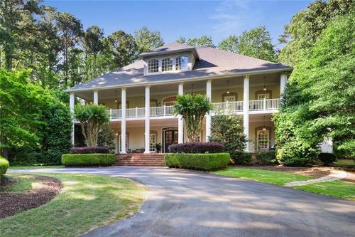 710 Walnut Dr Sw, Marietta, GA, 30064-3300 | Card Image