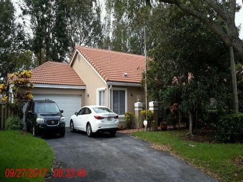 10084 Nw 2nd St, Plantation, FL, 33324-7043 | Card Image