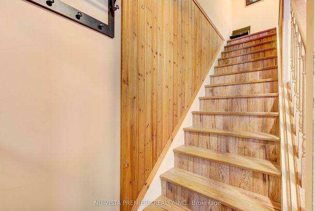 45 Mohegan Cres, House attached with 3 bedrooms, 2 bathrooms and 2 parking in London ON | Image 19