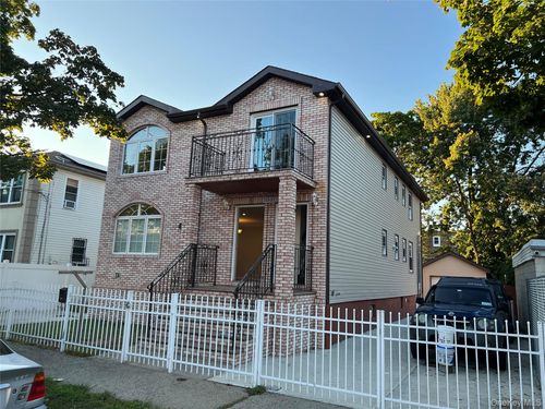 15333 119th Rd, Jamaica, NY, 11434-2005 | Card Image