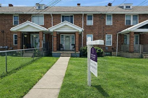 1045 Pennsylvania Ave, Clairton, PA, 15025-2323 | Card Image