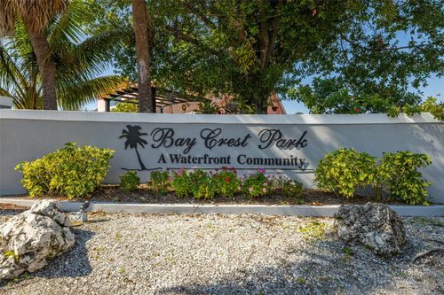 8462 Flagstone Dr, TAMPA, FL, 33615-4948 | Card Image