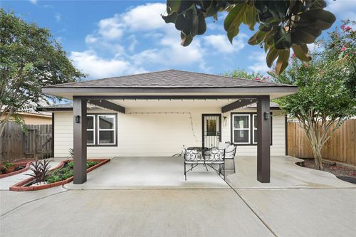9519 Summer Laurel Ln, Houston, TX, 77088-2200 | Card Image