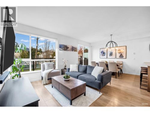 1-533 E 3rd St, North Vancouver, BC, V7L1G4 | Card Image