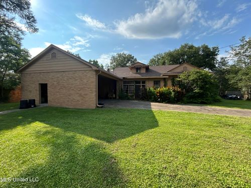 111 W Harding Ave, Greenwood, MS, 38930-3045 | Card Image
