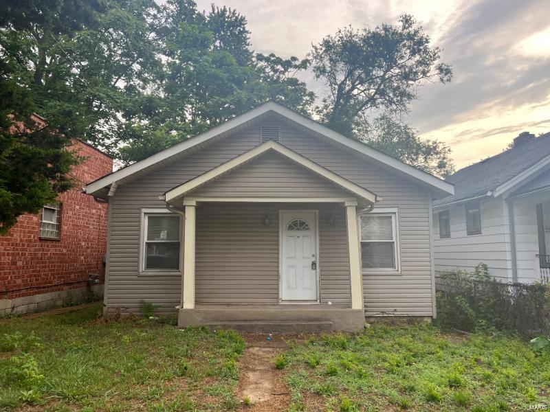 Leschen Ave, Saint Louis, MO 63121