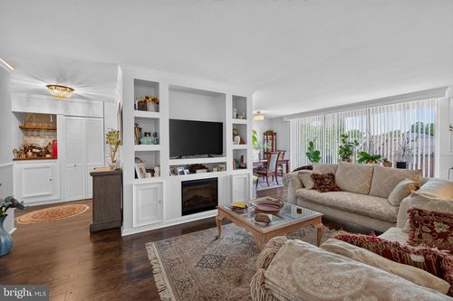 304-1401 Pennsylvania Ave, WILMINGTON, DE, 19806-4121 | Card Image