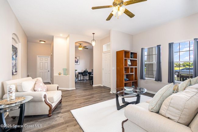 1166 Morgan Cir Ne, House other with 3 bedrooms, 2 bathrooms and null parking in Palm Bay FL | Image 4