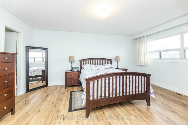 43 - 21a Thistle Down Blvd, Condo with 3 bedrooms, 3 bathrooms and 1 parking in Toronto ON | Image 27