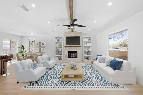 9229 Independence Loop, Austin, TX, 78748-6372 | Card Image