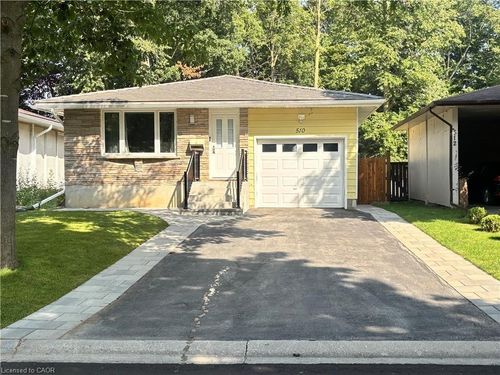 510 Oakridge Pl, Waterloo, ON, N2L4P2 | Card Image