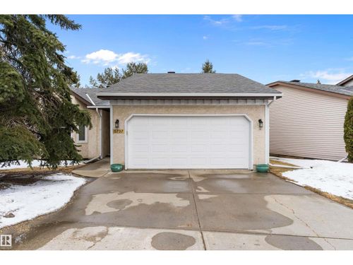 5737 189 St Nw, Edmonton, AB, T6M2G8 | Card Image