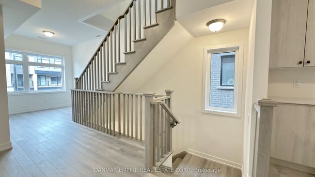 1546 Moonseed Pl, House attached with 3 bedrooms, 3 bathrooms and 1 parking in Milton ON | Image 7