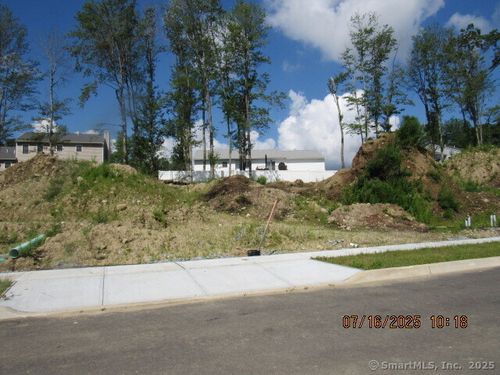 78 Warm Earth Rd, Naugatuck, CT, 06770-3532 | Card Image