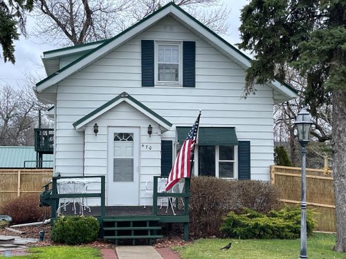 470 4th St Sw, Forman, ND, 58032-4207 | Card Image