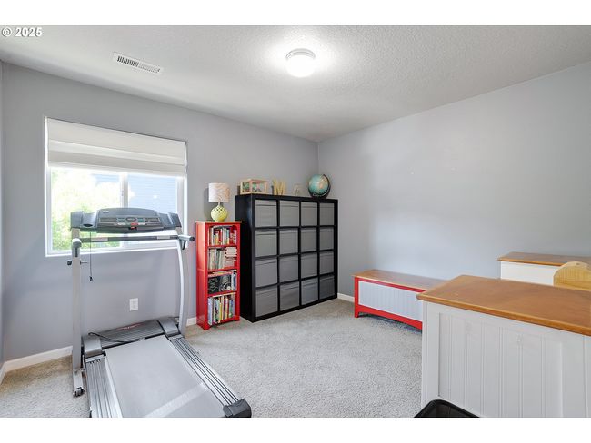 2819 Se Pheasant Way, House other with 4 bedrooms, 3 bathrooms and 3 parking in Gresham OR | Image 27