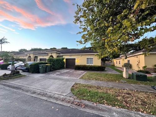 1236 Ne 32nd Ave, Homestead, FL, 33033-5319 | Card Image