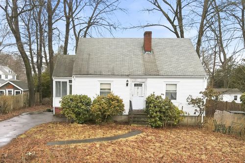 11 Clark Ave, Walpole, MA, 02081-2816 | Card Image