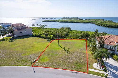2063 N Pointe Alexis Dr, TARPON SPRINGS, FL, 34689-2049 | Card Image