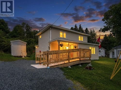 93 Coleys Point South Rd, House with 4 bedrooms, 2 bathrooms and null parking in Bay Roberts NL | Card Image