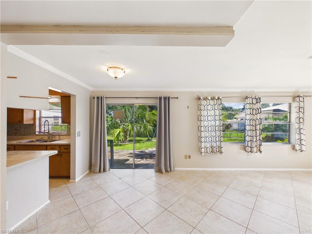 Residential in NAPLES 5