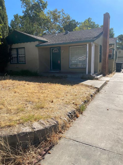 2870 Branch Street, Sacramento, CA, 95815 | Card Image