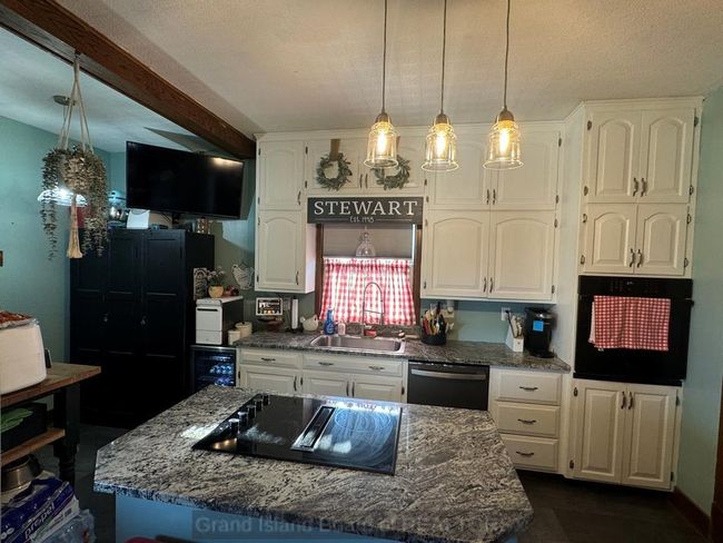 201 E Pine St, House other with 5 bedrooms, 2 bathrooms and 4 parking in Doniphan NE | Image 10