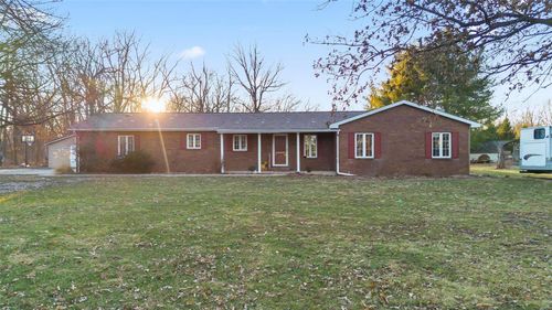 261 Yaeger Lake Trl, Litchfield, IL, 62056 | Card Image